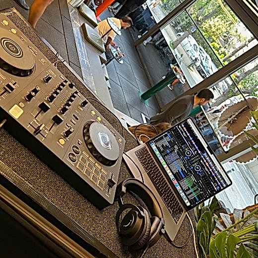 Profesyonel DJ ve Ses & Işık Kiralama Hizmetleri | Ogzsound