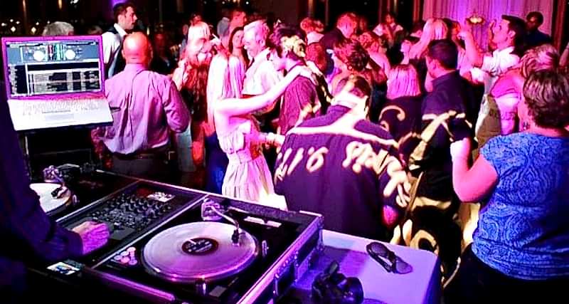 Parti DJ Kiralama